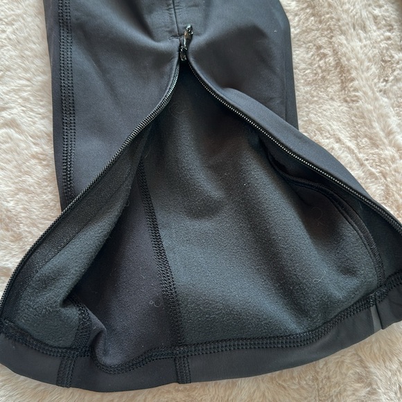 NWOT lululemon cold weather jogger - size 4 - Picture 7 of 13